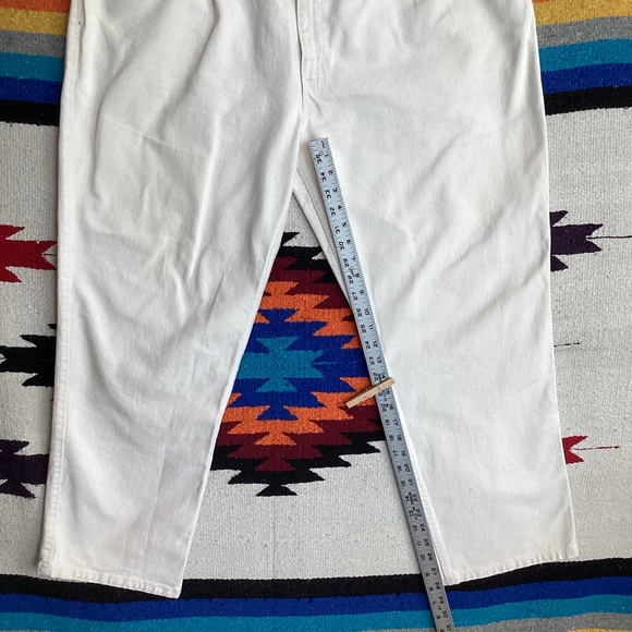 Vintage Levi’s 546 white jeans 1993 42 x 29 made in USA pleated loose - Picture 4 of 16